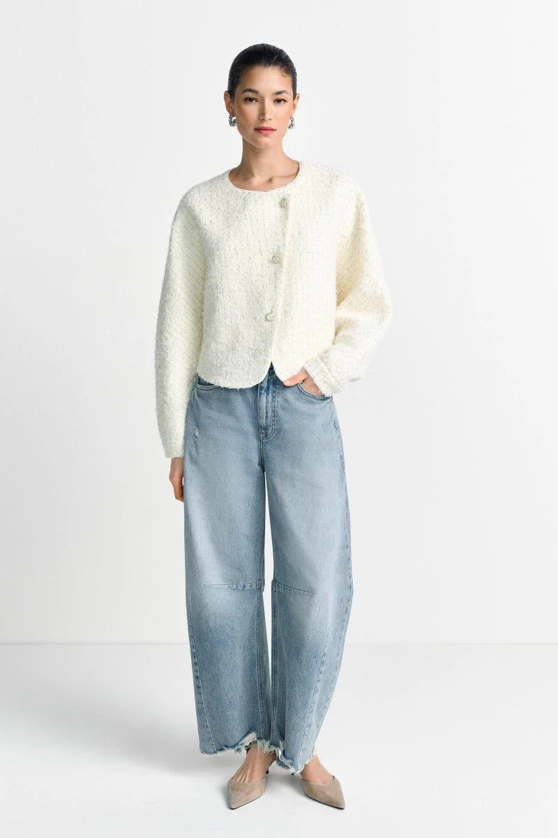 Kurze Bouclé-Jacke in Cremeweiß - Image 3