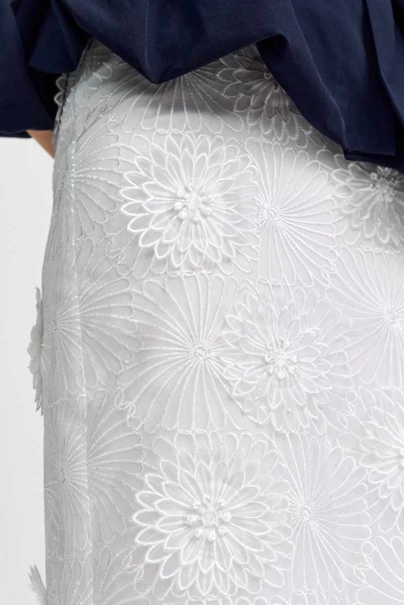 Bleistiftrock mit 3D-Blüten - Image 7