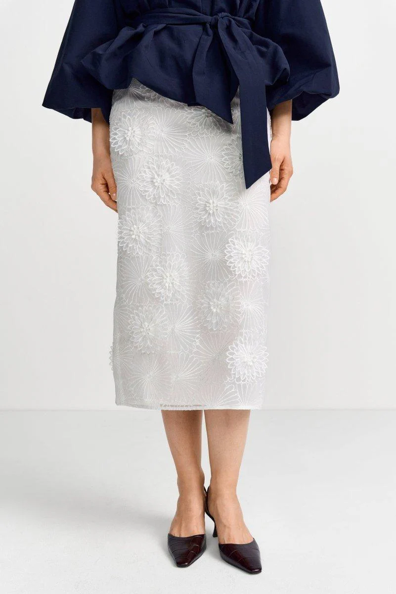 Bleistiftrock mit 3D-Blüten - Image 9