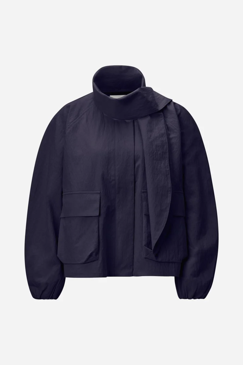 Blousonjacke mit Bindekragen - Image 13