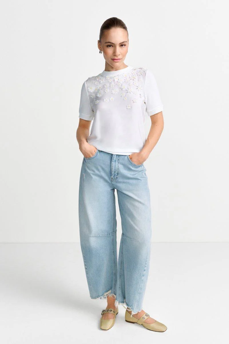 Kurzarmshirt mit Blütenapplikationen - Image 3