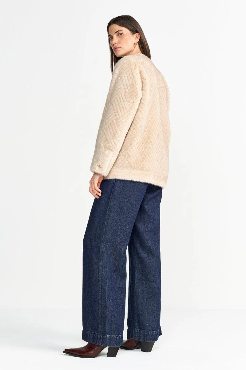 Kurzmantel mit goldenen Knöpfen - Image 4