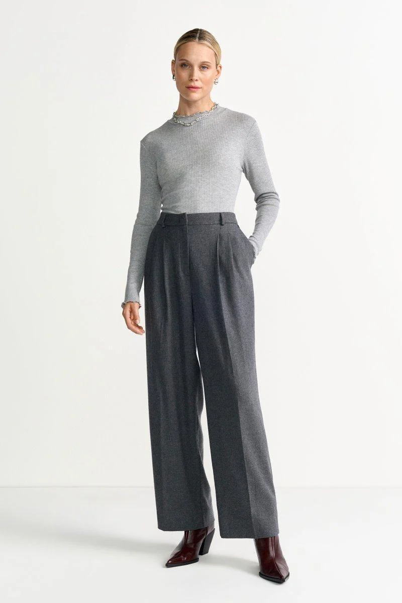 Longsleeve mit Rüschensaum - Image 8