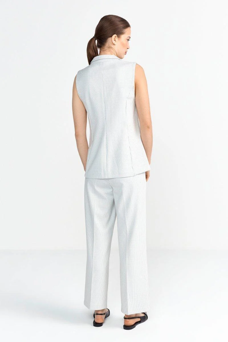 Weiße Weste mit Nadelstreifen - Image 4