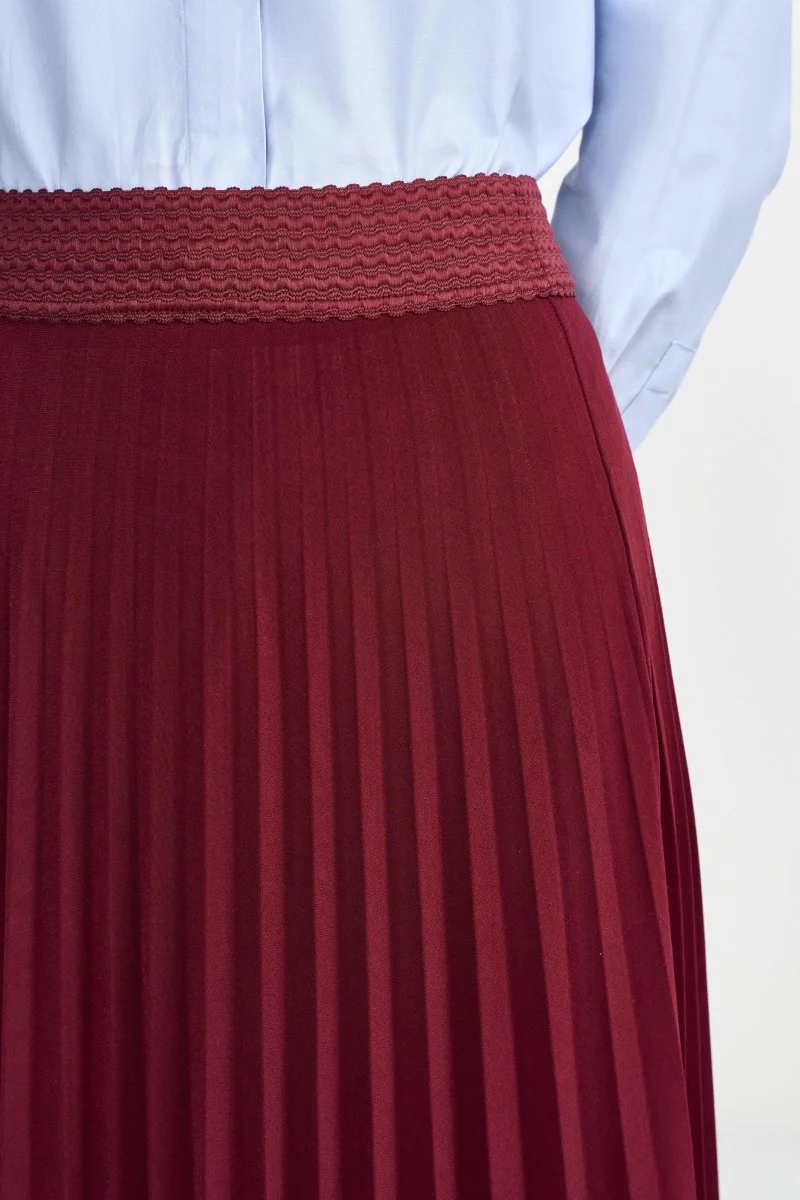 Plissierter Midirock in Bordeaux - Image 4