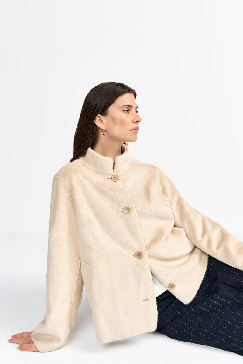 Kurzfelljacke mit Stehkragen - Image 11