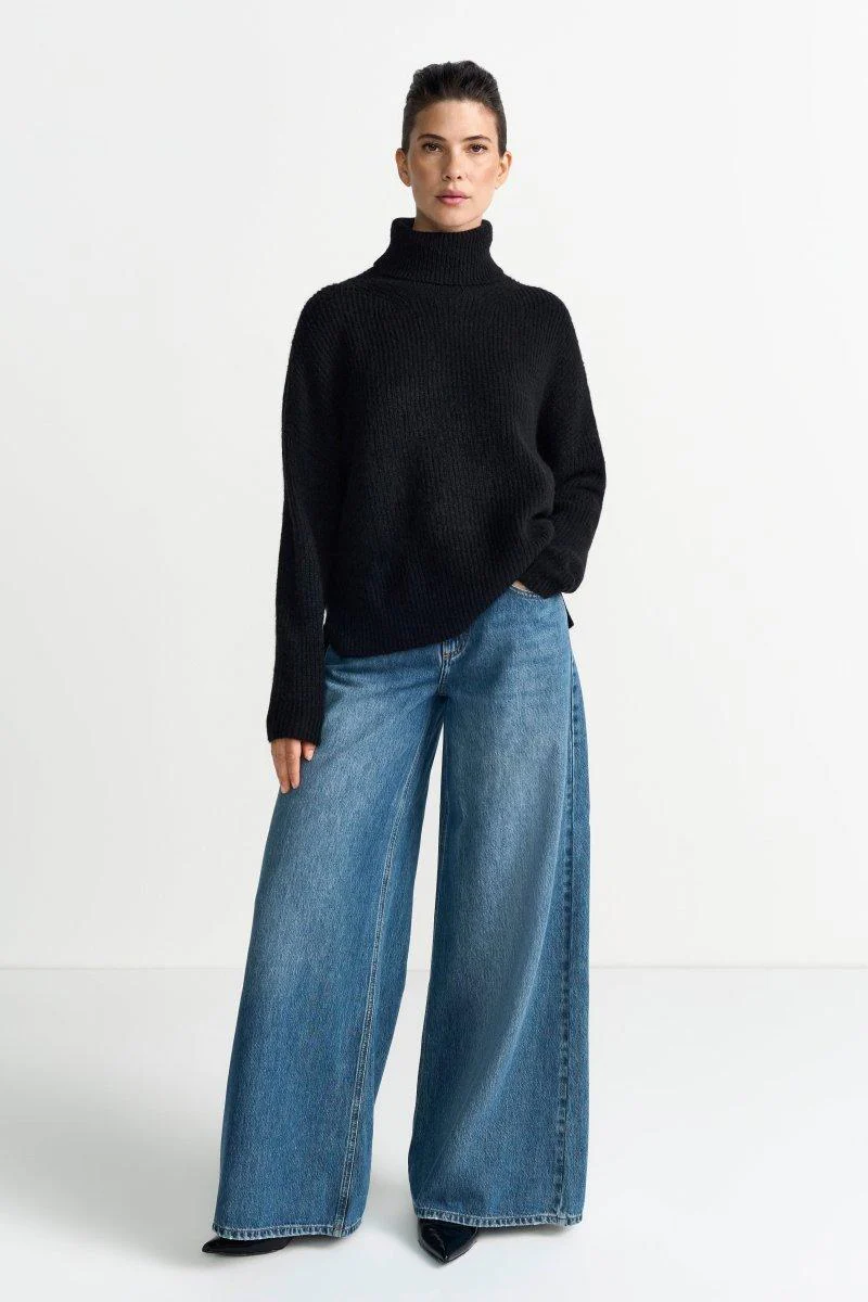 Oversize-Strickpullover mit Rollkragen - Image 6