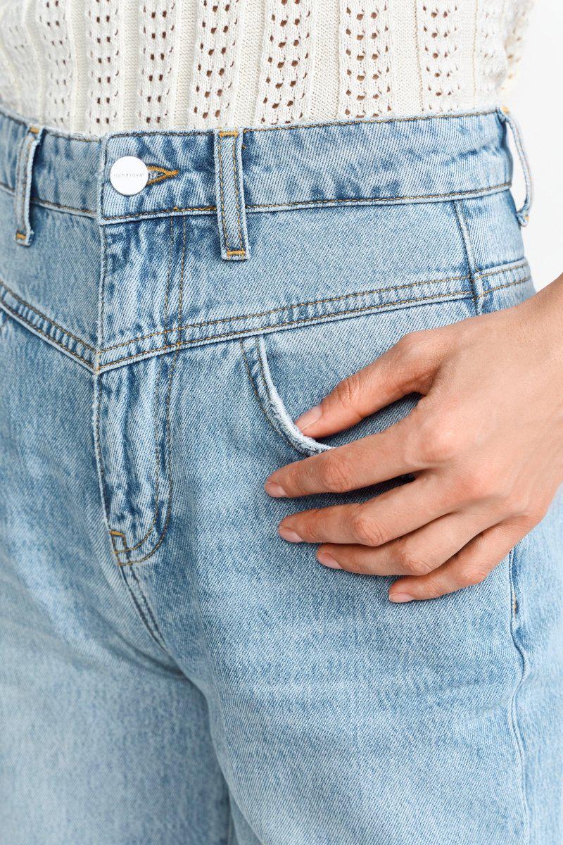 Denim in Slouchy Fit - Image 5