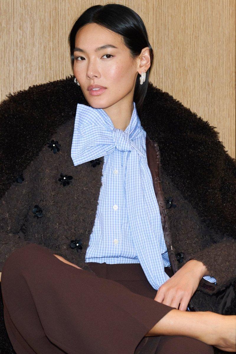 Blazerjacke mit Blütenapplikationen - Image 6