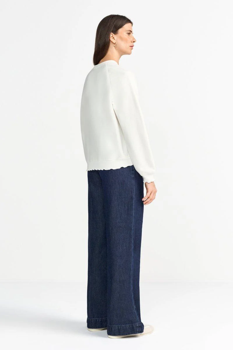 Weißes Sweatshirt mit Wellensaum - Image 4